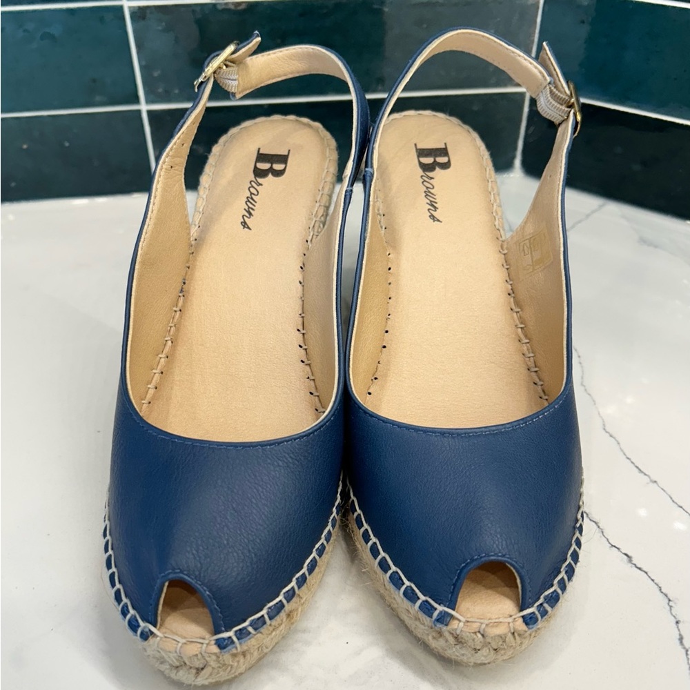 Blue Espadrilles, new size 8